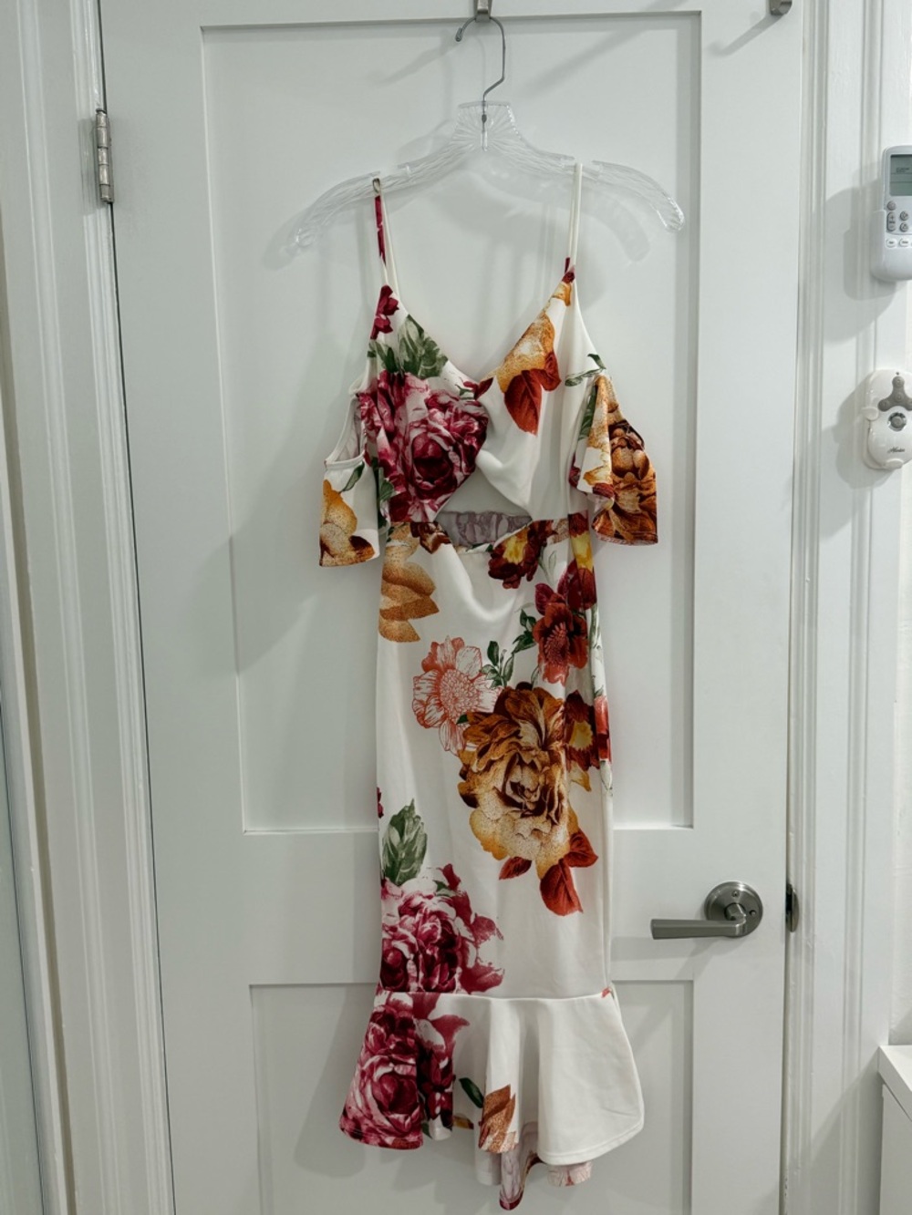 NWT Fashion Nova ivory Dreamy Thoughts floral cold shoulder dress (fair) (read)